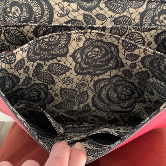 Carlos by Carlos Santana Crossbody Bag - Picture 12 of 16